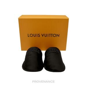 🔴 Louis Vuitton Slipper - Script Embroidered Black